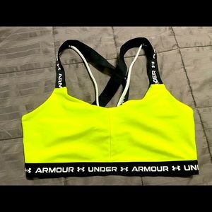 Medium Under Armour Sports Bra